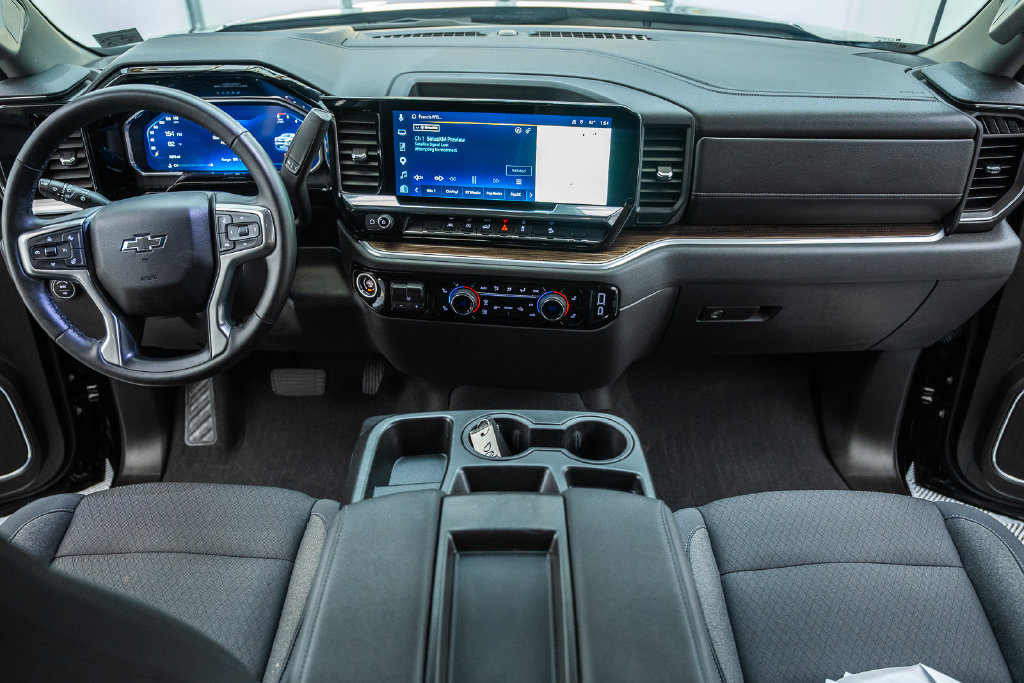 Used 2026 Chevrolet Silverado 1500 RST AWD/4WD image 25