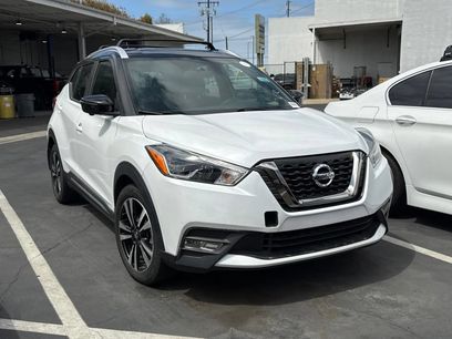 Used 2019 Nissan Kicks SR w/ Exterior Package