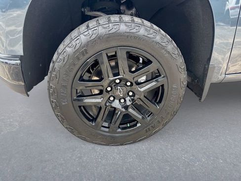 Used 2022 Chevrolet Silverado 1500 LT Trail Boss w/ Safety Package AWD/4WD image 10