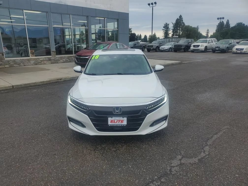 Used 2018 Honda Accord Touring image 3