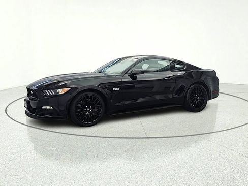 Used 2017 Ford Mustang GT w/ GT Performance Package RWD image 4