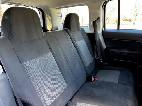 Used 2017 Jeep Patriot Latitude image 58