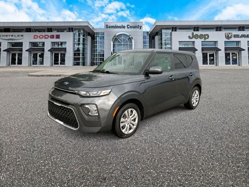 Used 2020 Kia Soul LX FWD image 4