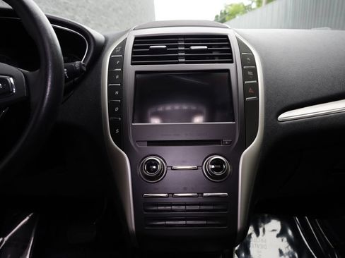 Used 2019 Lincoln MKC Premiere FWD image 27