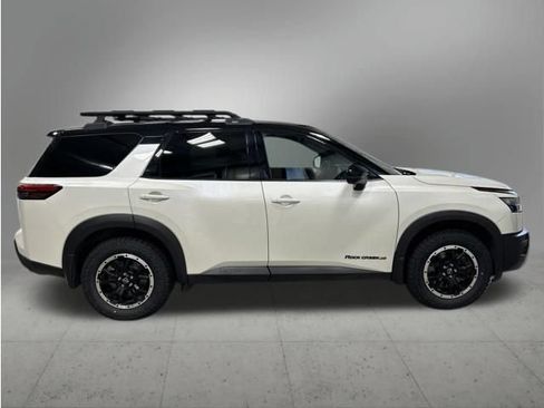 Used 2024 Nissan Pathfinder Rock Creek AWD/4WD image 4