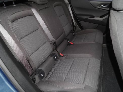 Used 2025 Chevrolet Equinox LT image 18