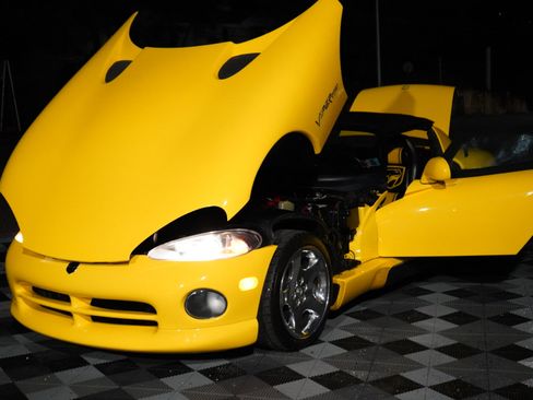 Used 1994 Dodge Viper RT/10 image 81
