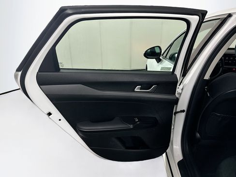 Used 2025 Kia K5 LXS image 25