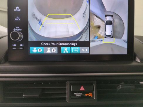 Certified 2024 Honda Pilot Elite image 24