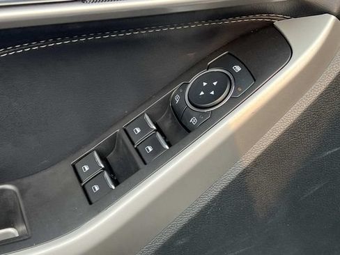 Certified 2024 Ford Explorer XLT AWD/4WD image 17