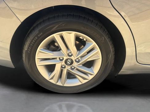 Used 2020 Hyundai Elantra SEL w/ Cargo Package (C1) FWD image 32