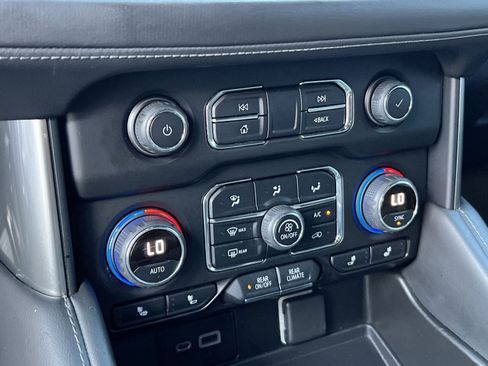 Used 2022 Chevrolet Tahoe LT image 20