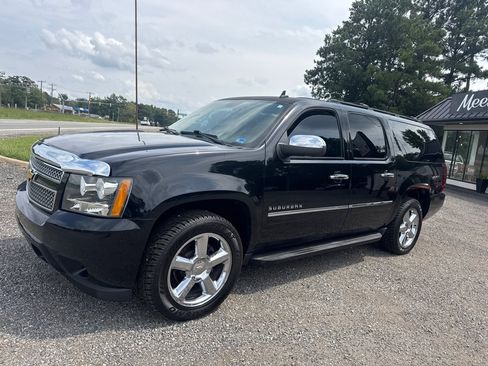 Used 2013 Chevrolet Suburban LTZ AWD/4WD image 3