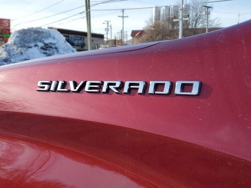 Used 2022 Chevrolet Silverado 1500 LT w/ Leather Package image 6