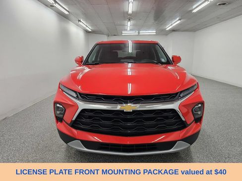 Used 2026 Chevrolet Blazer LT FWD image 2