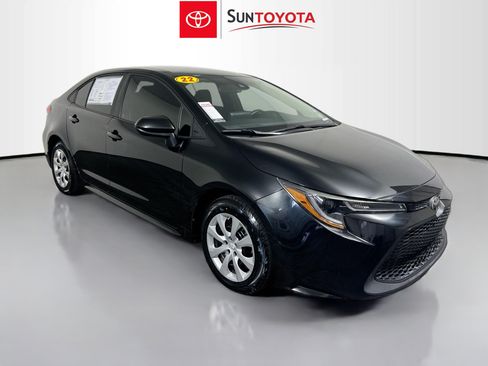 Used 2022 Toyota Corolla LE FWD image 1