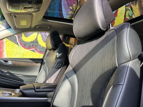 Used 2022 Genesis GV80 3.5T w/ Advanced Package 06 image 67