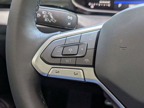 Used 2025 Volkswagen Jetta SE image 26