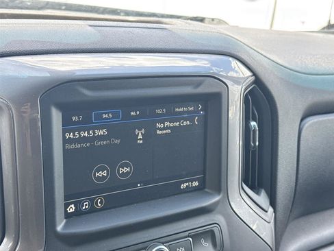 Used 2019 Chevrolet Silverado 1500 Custom AWD/4WD image 15