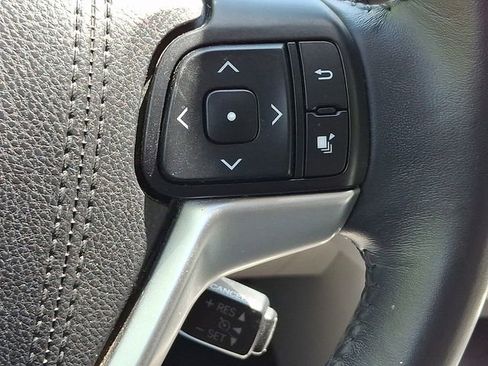 Used 2016 Toyota Highlander Limited AWD/4WD image 26
