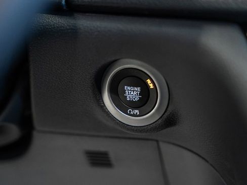 New 2026 Chrysler Pacifica Limited image 25