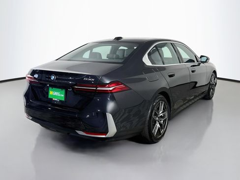 Used 2026 BMW 530i RWD image 10