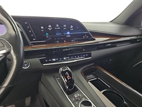 Used 2021 Cadillac Escalade ESV Luxury AWD/4WD image 19