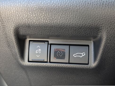 Used 2026 Toyota RAV4 XSE w/ Panoramic Sun Roof Package AWD/4WD image 32