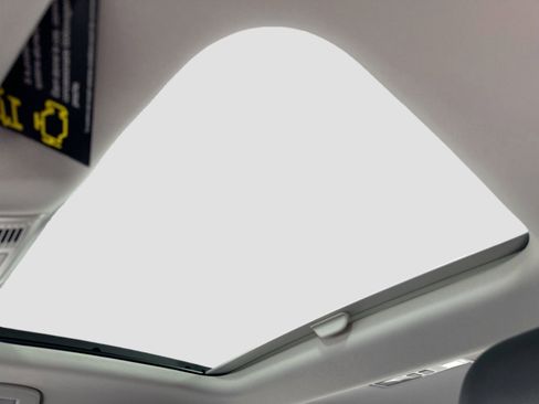 Certified 2025 Volkswagen Jetta SEL image 16