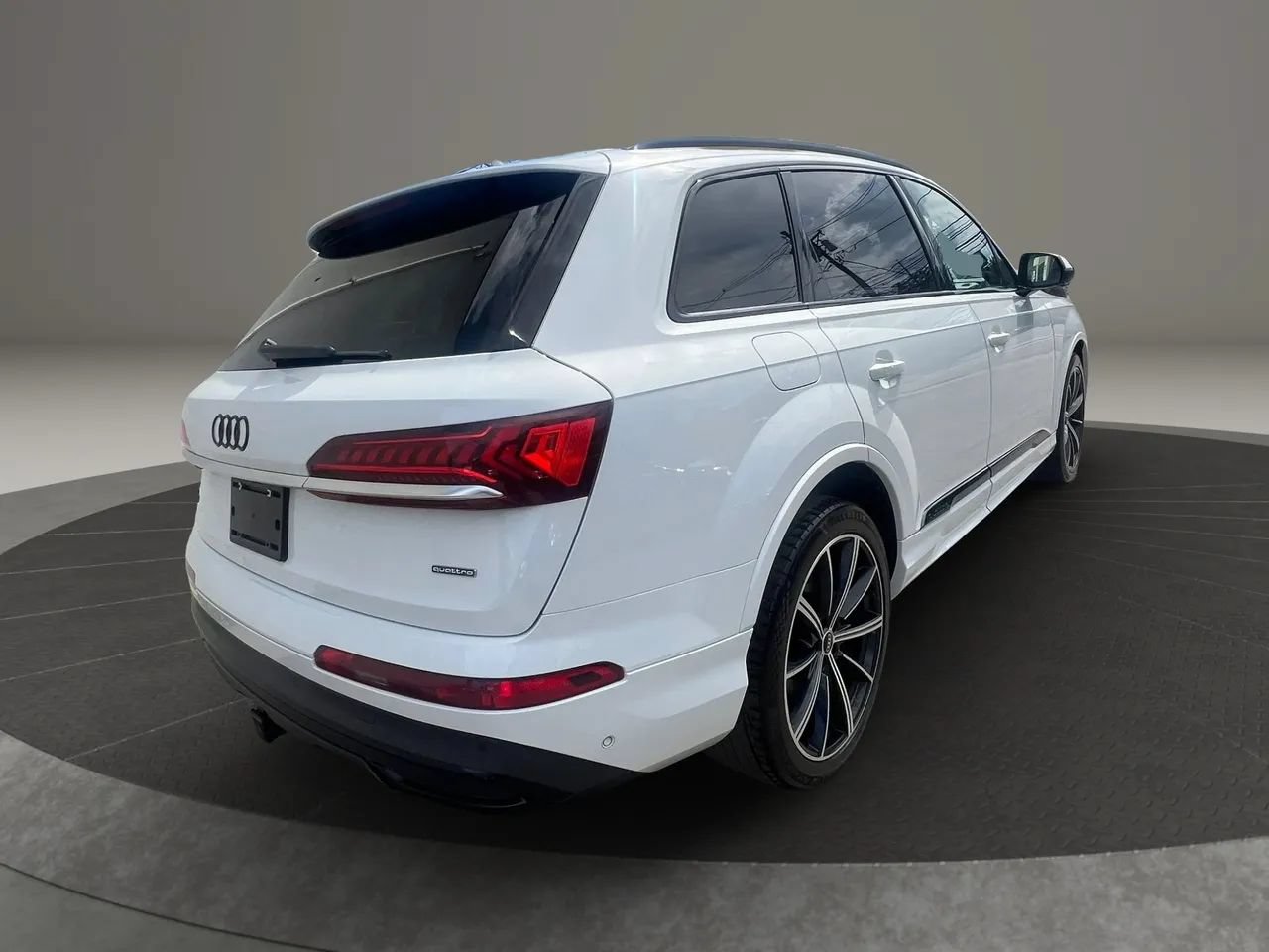Used 2021 Audi Q7 3.0T Prestige w/ Prestige Package AWD/4WD image 5