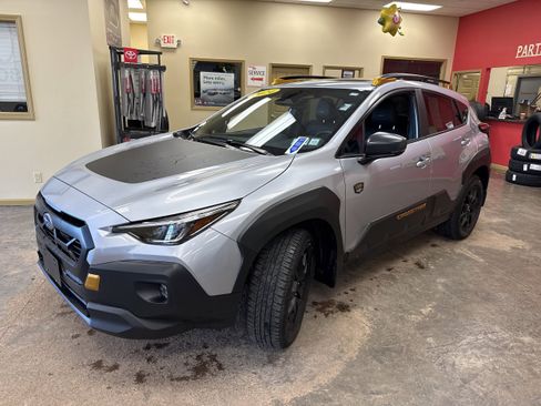 Used 2024 Subaru Crosstrek 2.5i Wilderness AWD/4WD image 3