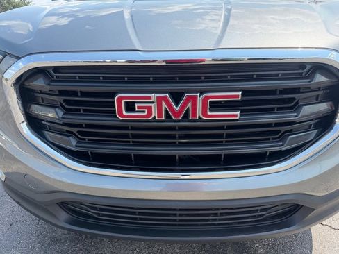 Used 2020 GMC Terrain SLE FWD image 7