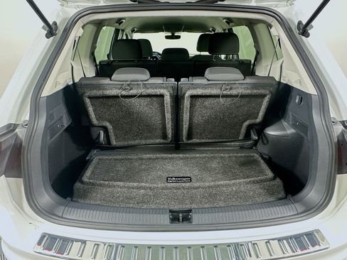 Used 2023 Volkswagen Tiguan S image 28