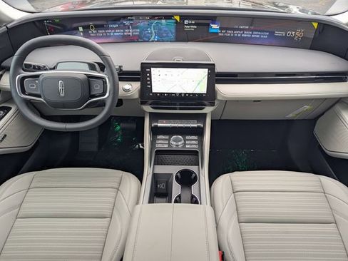 New 2026 Lincoln Nautilus Reserve image 13