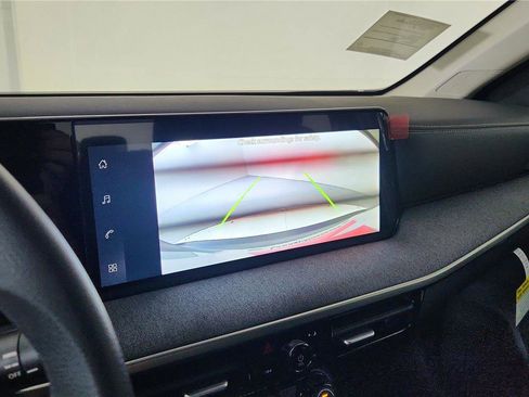 New 2026 Nissan Kicks SV w/ Charging Package image 32