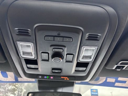 Certified 2024 Chevrolet Tahoe Z71 w/ Luxury Package image 35