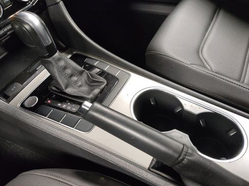 Used 2022 Volkswagen Passat 2.0T SE image 26