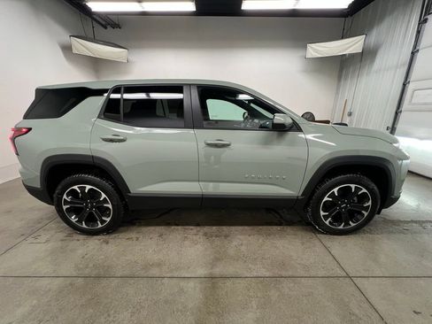 New 2026 Chevrolet Equinox LT w/ Convenience Package II image 2