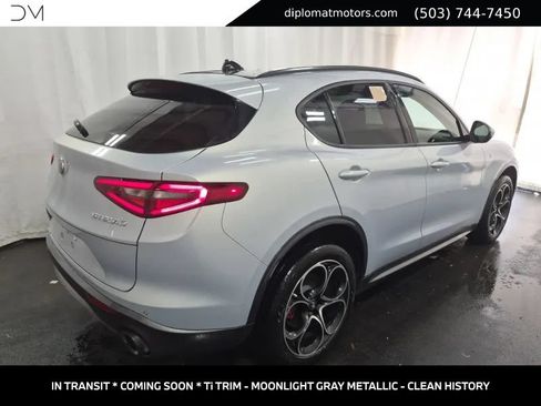 Used 2022 Alfa Romeo Stelvio Ti AWD/4WD image 4
