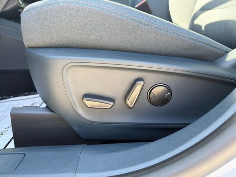 New 2025 Ford Maverick XLT w/ XLT Luxury Package image 21