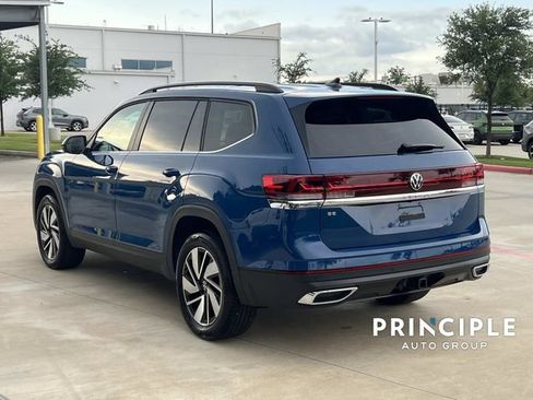 Used 2026 Volkswagen Atlas SE w/ Panoramic Sunroof Package FWD image 10