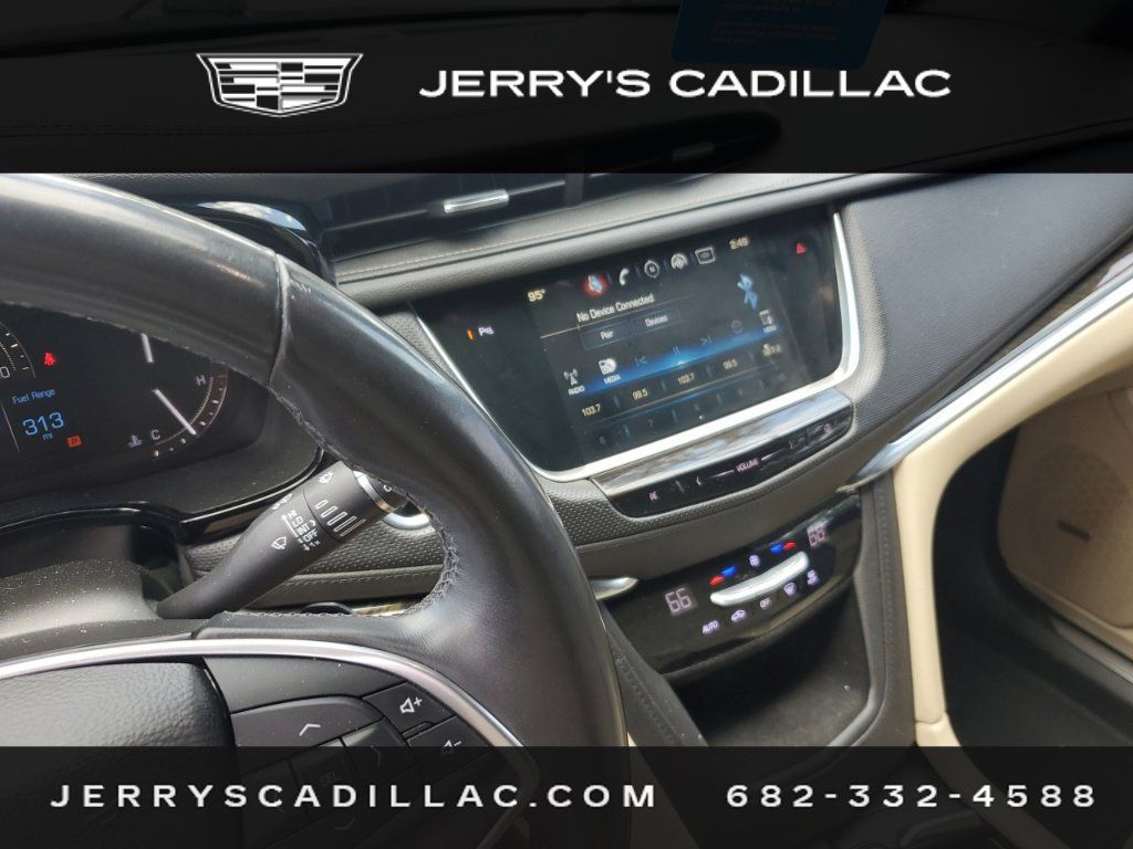 Used 2017 Cadillac XT5 FWD w/ LPO, Wheel Lock Package image 11