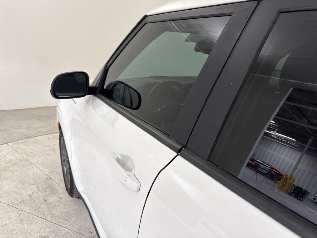 Used 2020 Kia Soul EX FWD image 21