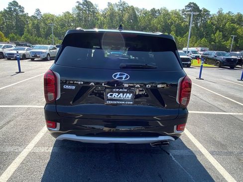 Used 2022 Hyundai Palisade Limited FWD image 6