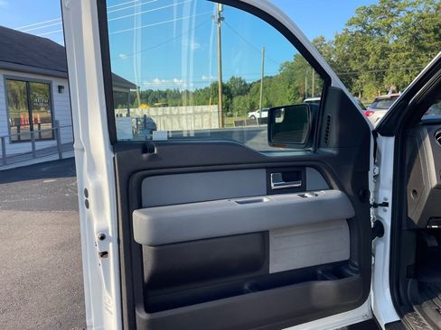 Used 2013 Ford F150 XLT w/ Mid Equipment Group RWD image 11