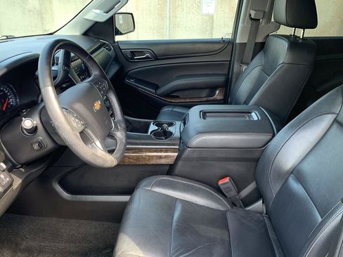 Used 2018 Chevrolet Tahoe LT w/ LT Signature Package AWD/4WD image 9