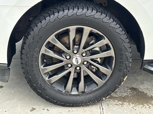 Used 2021 Ford Expedition XLT RWD image 5