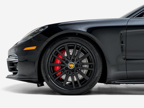 Used 2023 Porsche Panamera GTS AWD/4WD image 14