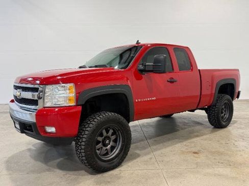 Used 2008 Chevrolet Silverado 1500 LT w/ Power Pack Plus AWD/4WD image 1