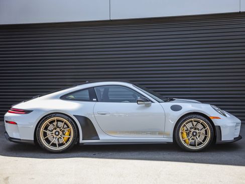 Used 2026 Porsche 911 GT3 RWD image 8